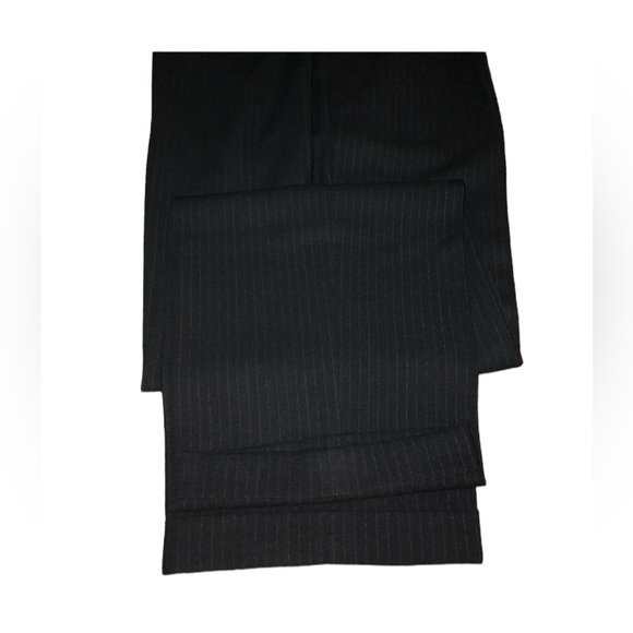 100% Wool Suit - Picture 7 of 12
